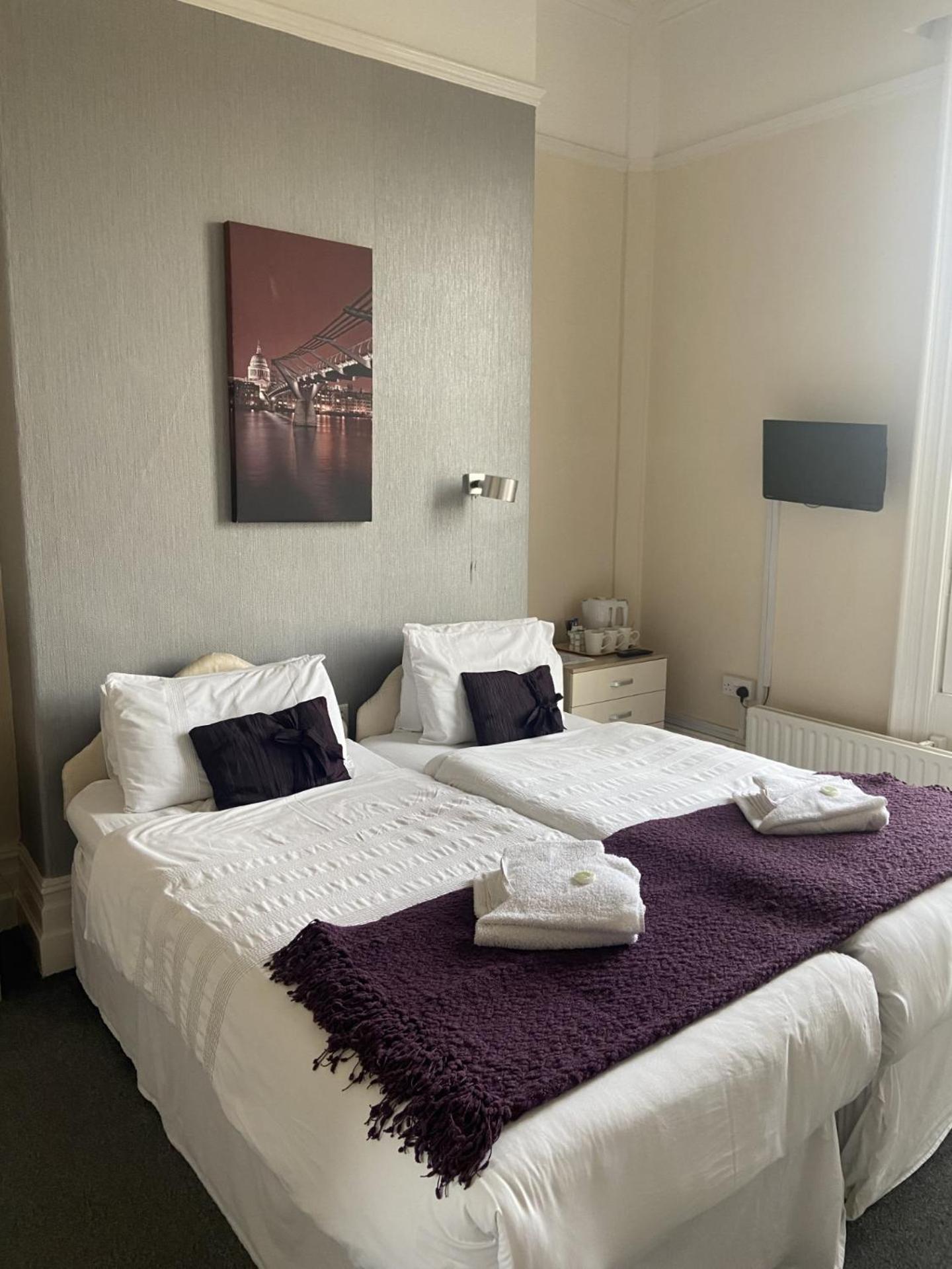 Salfordian Hotel Саутпорт Екстериор снимка